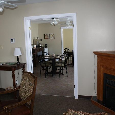 The Country Inn Motel Gander Eksteriør billede